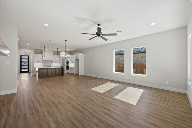 903 Boston Lane, River Oaks, TX 76114