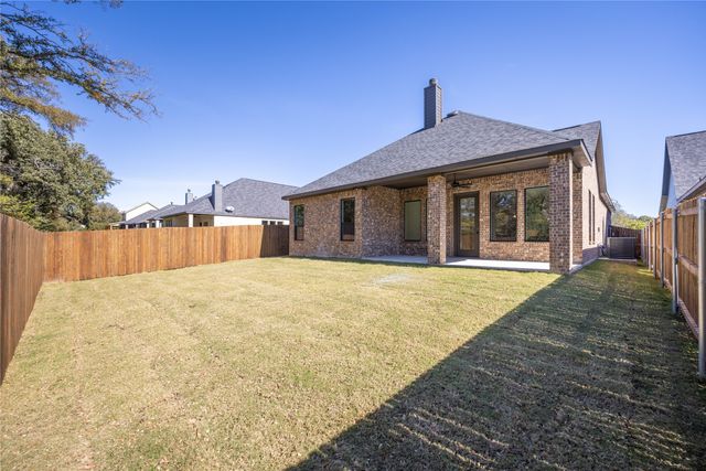 903 Boston Lane, River Oaks, TX 76114