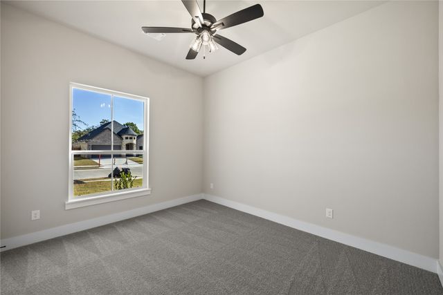 903 Boston Lane, River Oaks, TX 76114