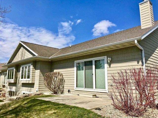 1442 RUSHMORE CIRCLE, De Pere, WI 54115