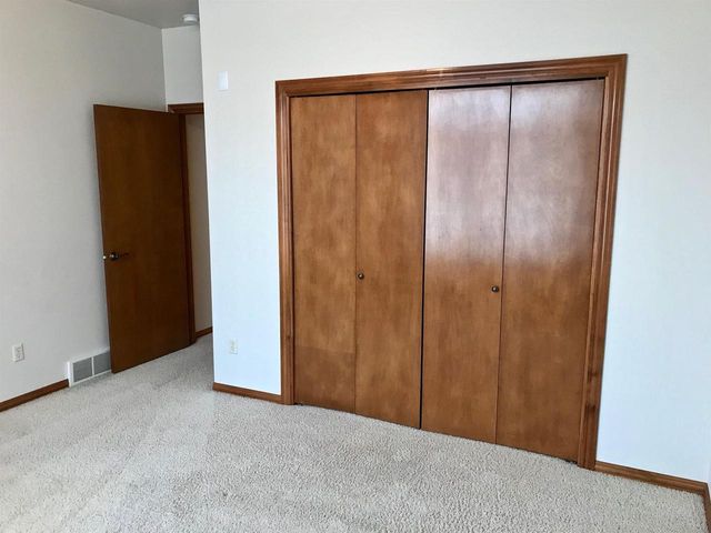 1442 RUSHMORE CIRCLE, De Pere, WI 54115