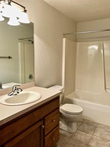 1442 RUSHMORE CIRCLE, De Pere, WI 54115