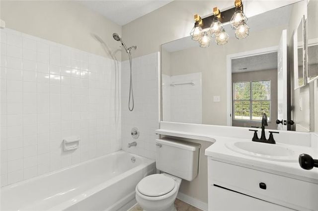 3284 Long Iron Place, Lawrenceville, GA 30044