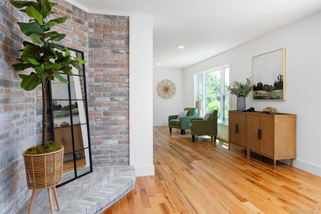 327 Hynes Road, Poughquag, NY 12570