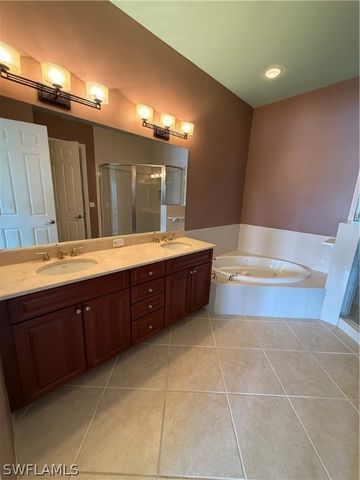 7168 Lemuria CIR 1701, Naples, FL 34109