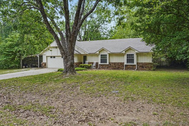 11756 S 272nd East Avenue, Coweta, OK 74429