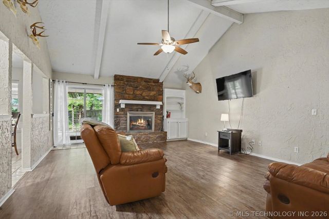 11756 S 272nd East Avenue, Coweta, OK 74429