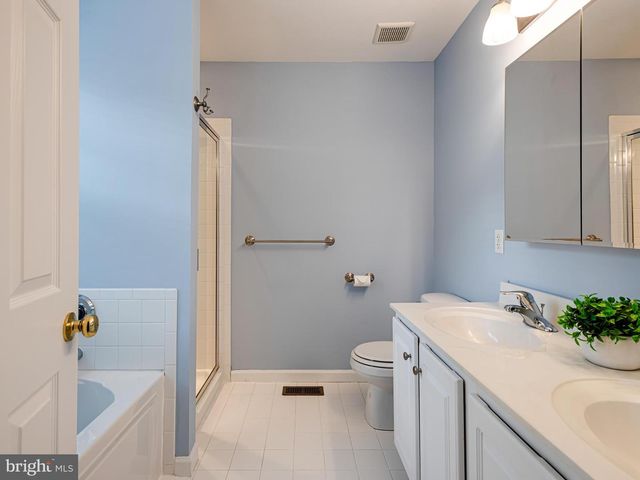 2746 FYNAMORE LN, Downingtown, PA 19335