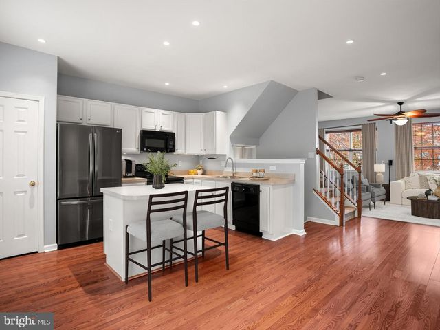 2746 FYNAMORE LN, Downingtown, PA 19335