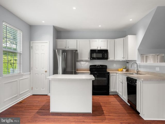 2746 FYNAMORE LN, Downingtown, PA 19335