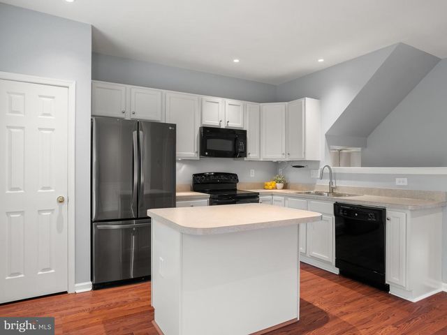 2746 FYNAMORE LN, Downingtown, PA 19335