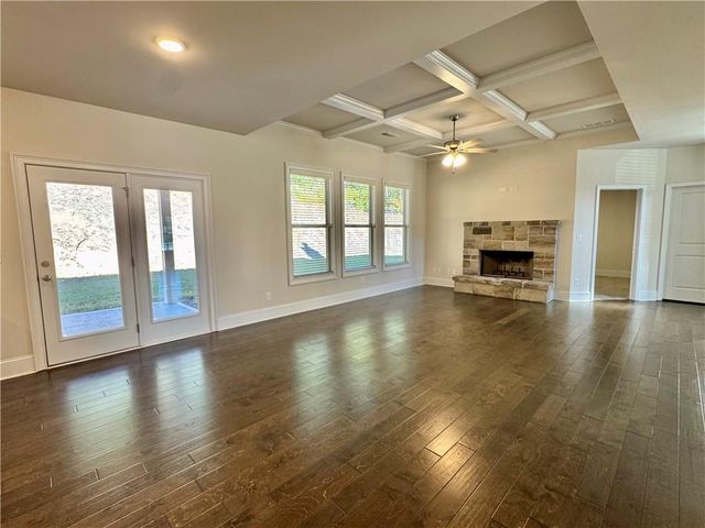 4293 Shandi Cove, Hoschton, GA 30548