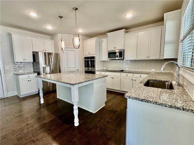 4293 Shandi Cove, Hoschton, GA 30548