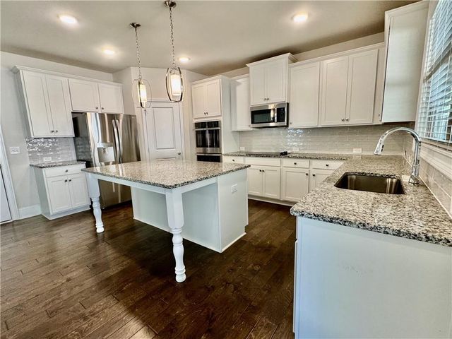 4293 Shandi Cove, Hoschton, GA 30548