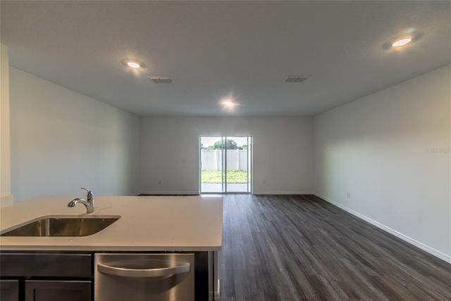 17208 ENGLISH CHESTNUT WAY, Land O Lakes, FL 34638