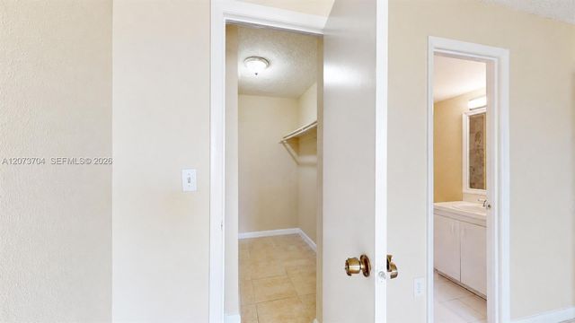 9360 Fontainebleau Boulevard 510, Miami, FL 33172