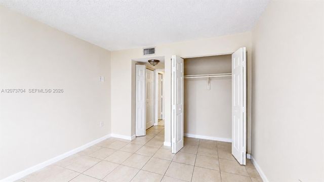 9360 Fontainebleau Boulevard 510, Miami, FL 33172
