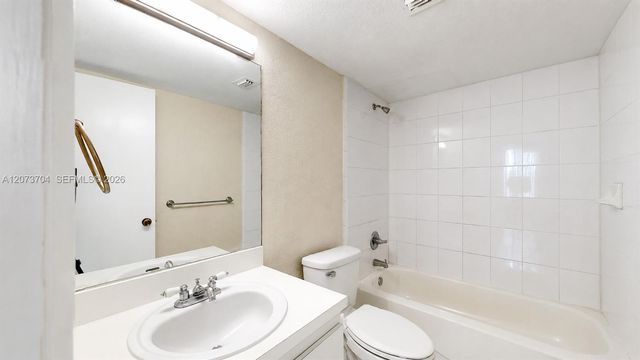 9360 Fontainebleau Boulevard 510, Miami, FL 33172
