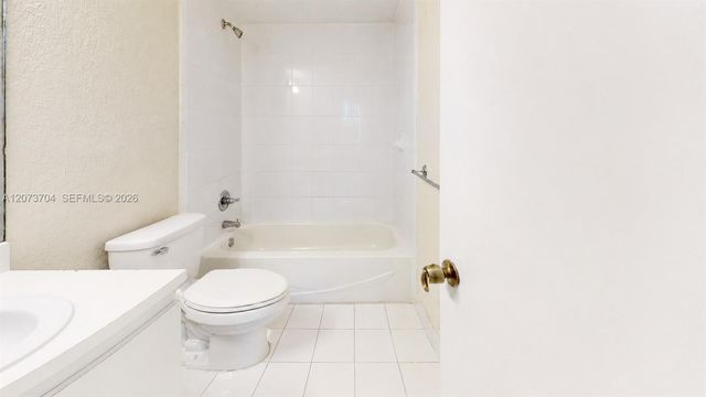 9360 Fontainebleau Boulevard 510, Miami, FL 33172