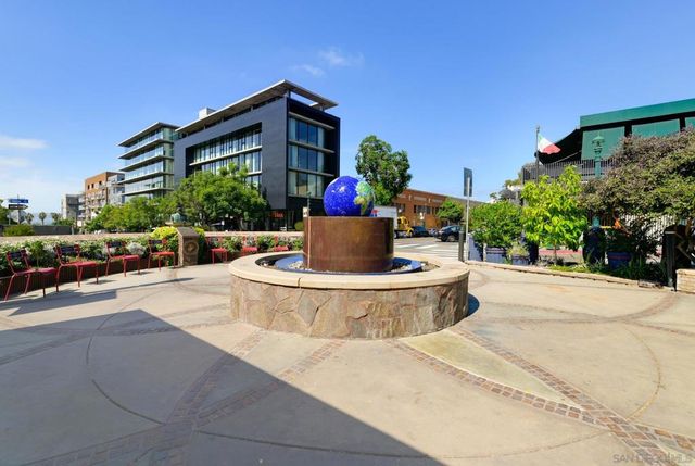 941 W Hawthorn St 8, San Diego, CA 92101