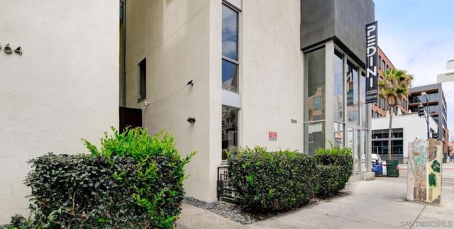941 W Hawthorn St 8, San Diego, CA 92101