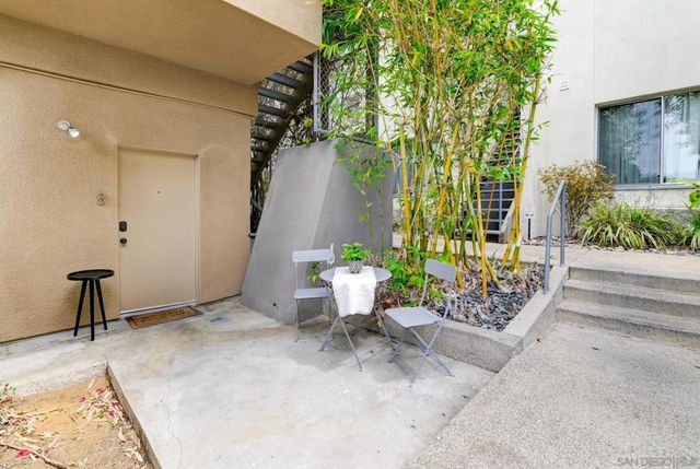 941 W Hawthorn St 8, San Diego, CA 92101