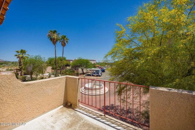 2284 W Paseo Cielo, Tucson, AZ 85742