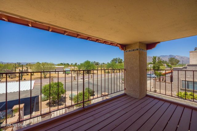 2284 W Paseo Cielo, Tucson, AZ 85742