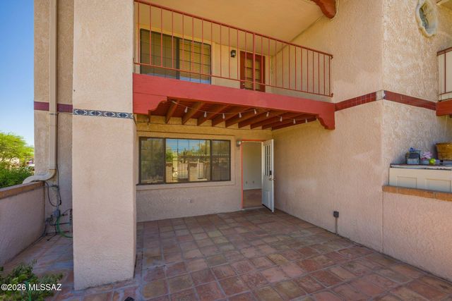 2284 W Paseo Cielo, Tucson, AZ 85742