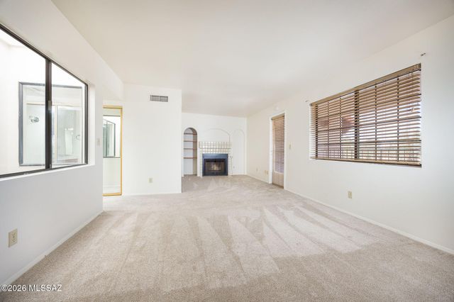 2284 W Paseo Cielo, Tucson, AZ 85742