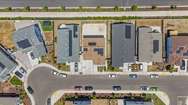 668 Cheshire Dr, Patterson, CA 95363