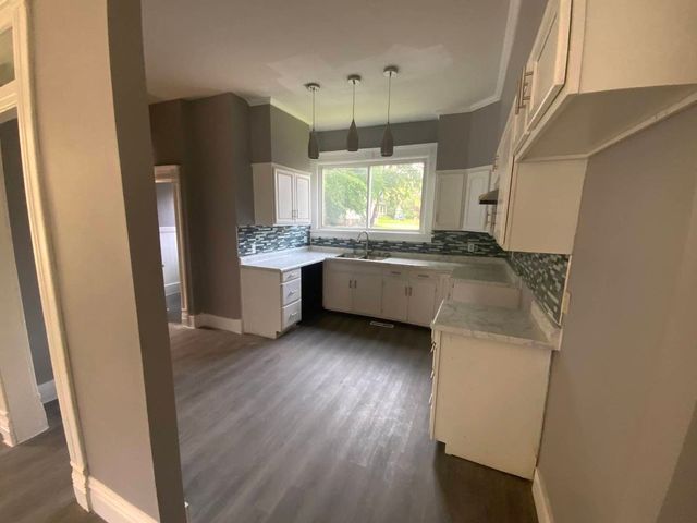 437 Powers Lane, Decatur, IL 62522