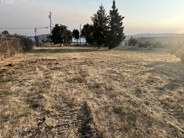 0 Nw HIGHLAND St, Roseburg, OR 97470