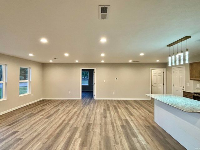 00 W Echles Avenue, Linton, IN 47441