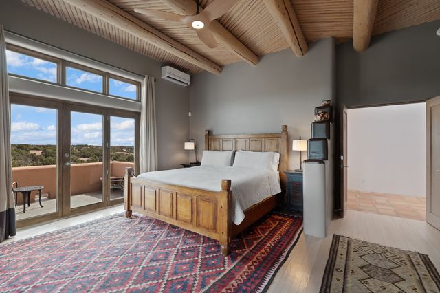 103-B Estrellas De Tano, Santa Fe, NM 87506