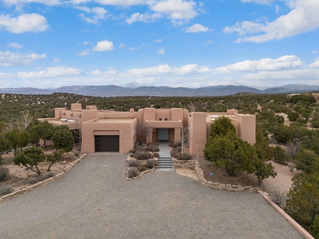 103-B Estrellas De Tano, Santa Fe, NM 87506