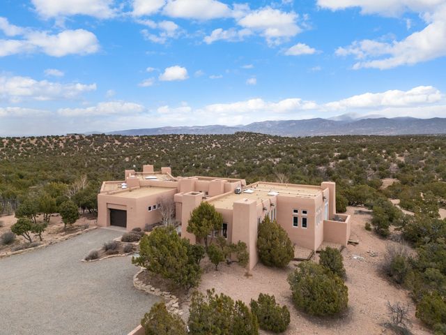 103-B Estrellas De Tano, Santa Fe, NM 87506