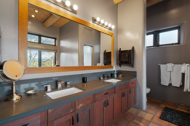 103-B Estrellas De Tano, Santa Fe, NM 87506