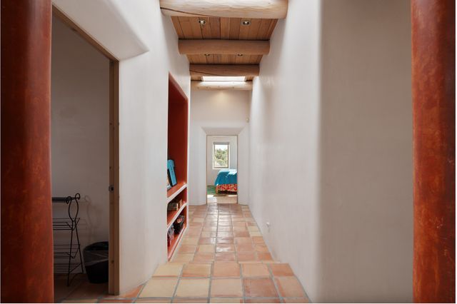 103-B Estrellas De Tano, Santa Fe, NM 87506