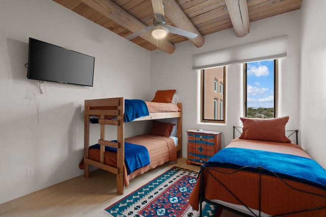 103-B Estrellas De Tano, Santa Fe, NM 87506