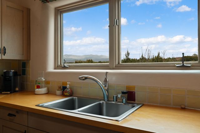 103-B Estrellas De Tano, Santa Fe, NM 87506