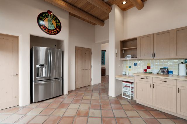 103-B Estrellas De Tano, Santa Fe, NM 87506