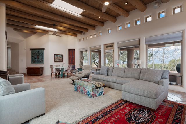 103-B Estrellas De Tano, Santa Fe, NM 87506