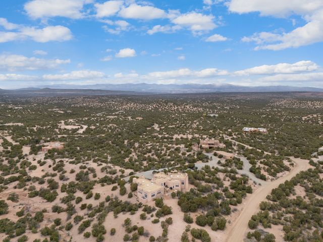 103-B Estrellas De Tano, Santa Fe, NM 87506