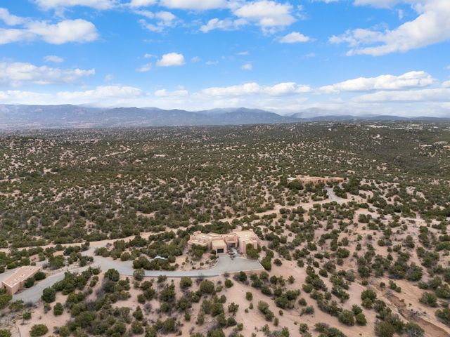 103-B Estrellas De Tano, Santa Fe, NM 87506