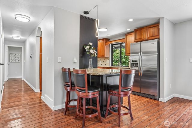 12004 81st Avenue NE, Kirkland, WA 98034