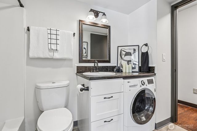12004 81st Avenue NE, Kirkland, WA 98034