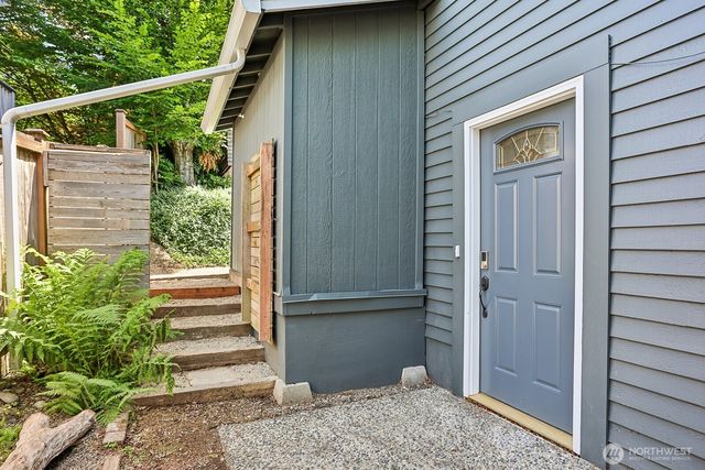 12004 81st Avenue NE, Kirkland, WA 98034