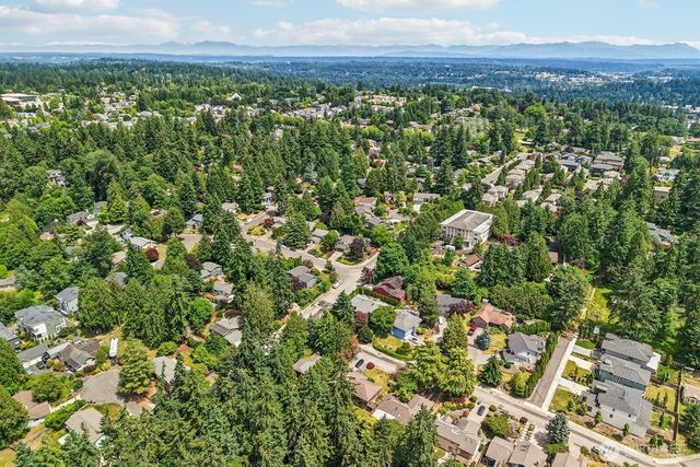 12004 81st Avenue NE, Kirkland, WA 98034