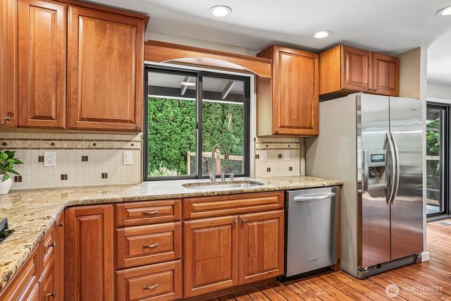 12004 81st Avenue NE, Kirkland, WA 98034